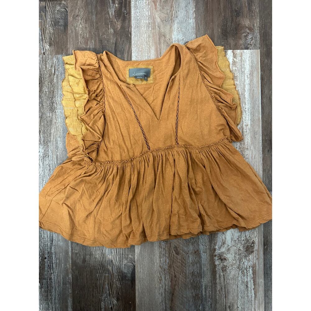 ANTHROPOLOGIE Caroline
Ruffle Baby Doll Top XS Camel colored